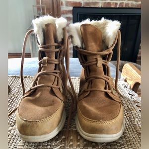 Sorel Explorer Women’s Faux fur boot